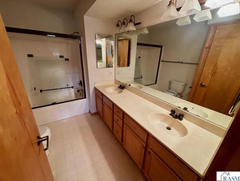 547 Stones Way St. Peter MN 56082