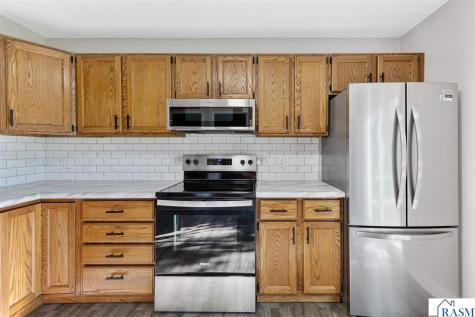 1639 Pleasant View Drive North Mankato MN 56003