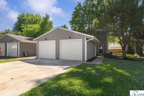 1639 Pleasant View Drive North Mankato MN 56003