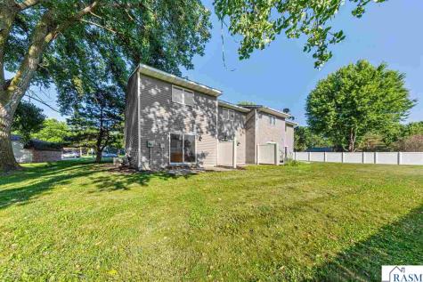 1639 Pleasant View Drive North Mankato MN 56003