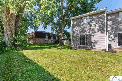 1639 Pleasant View Drive North Mankato MN 56003