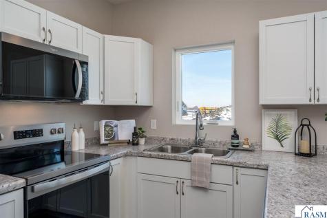 3120 Noble Drive Mankato MN 56001