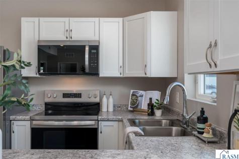 3120 Noble Drive Mankato MN 56001