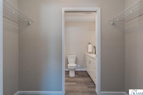 3120 Noble Drive Mankato MN 56001