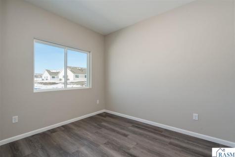 3120 Noble Drive Mankato MN 56001