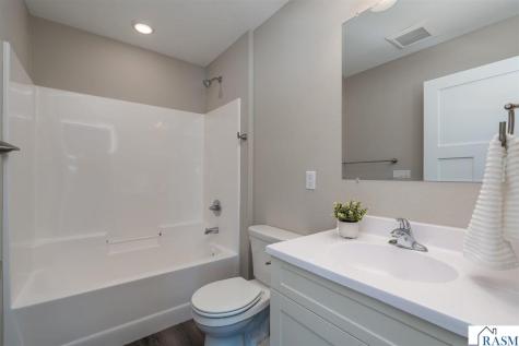 3120 Noble Drive Mankato MN 56001