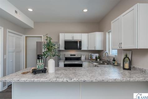 3120 Noble Drive Mankato MN 56001