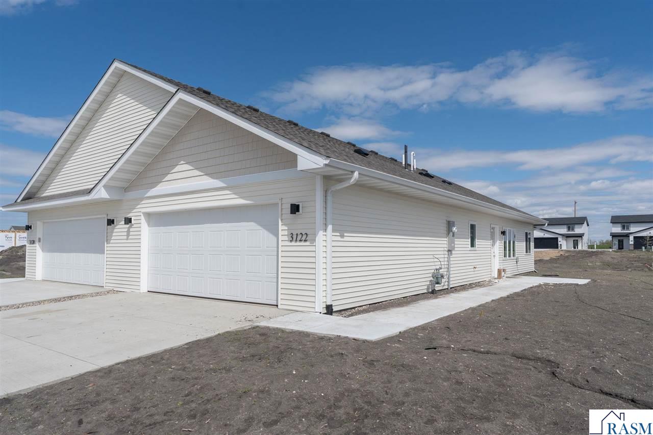 3122 Noble Drive Mankato MN 56001