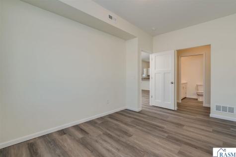 3122 Noble Drive Mankato MN 56001