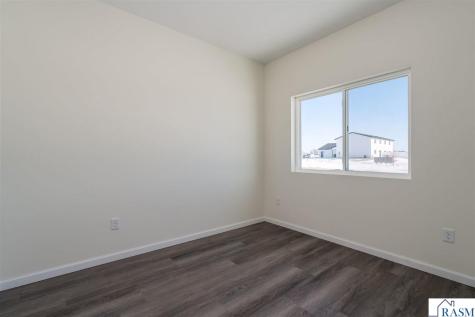 3122 Noble Drive Mankato MN 56001