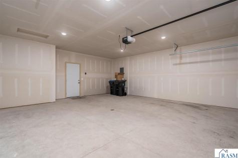 3122 Noble Drive Mankato MN 56001