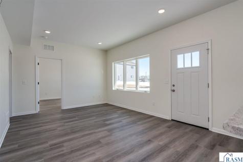 3122 Noble Drive Mankato MN 56001