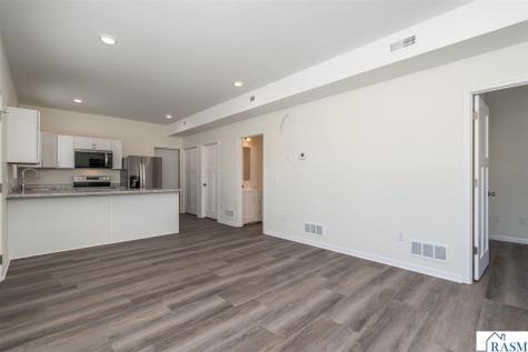 3122 Noble Drive Mankato MN 56001