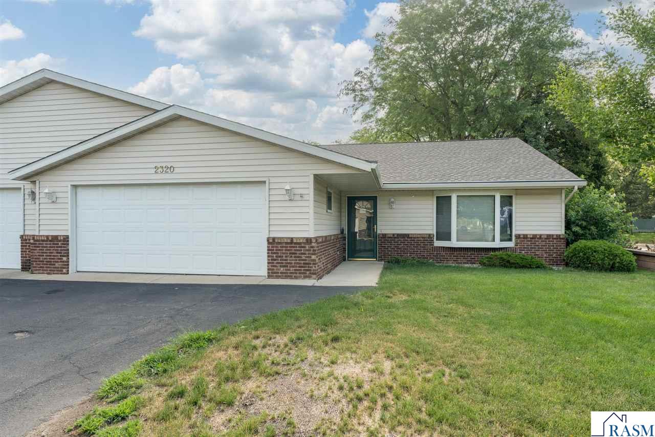 2320 Hoffman Path Mankato MN 56001