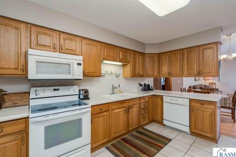 2320 Hoffman Path Mankato MN 56001