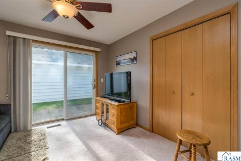 2320 Hoffman Path Mankato MN 56001