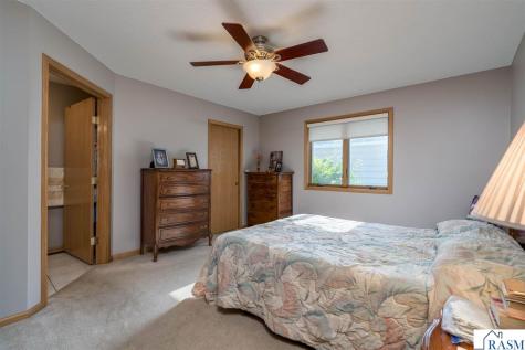 2320 Hoffman Path Mankato MN 56001