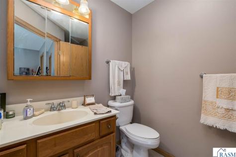 2320 Hoffman Path Mankato MN 56001