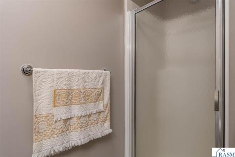2320 Hoffman Path Mankato MN 56001