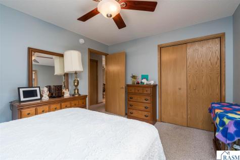 2320 Hoffman Path Mankato MN 56001