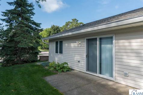 2320 Hoffman Path Mankato MN 56001