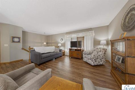 45 Restless Court North Mankato MN 56003
