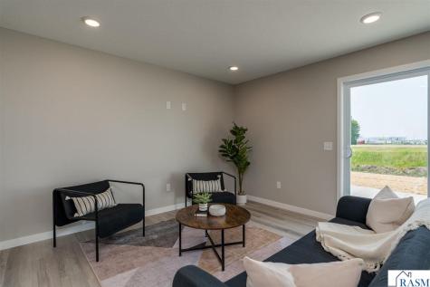3123 Scotch Lane Mankato MN 56001