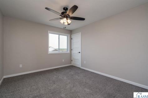 3123 Scotch Lane Mankato MN 56001