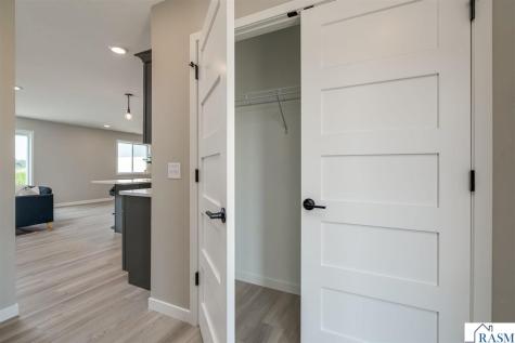 3123 Scotch Lane Mankato MN 56001