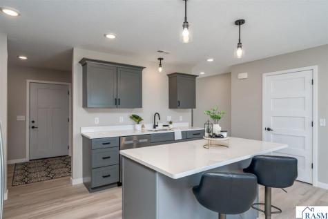3123 Scotch Lane Mankato MN 56001