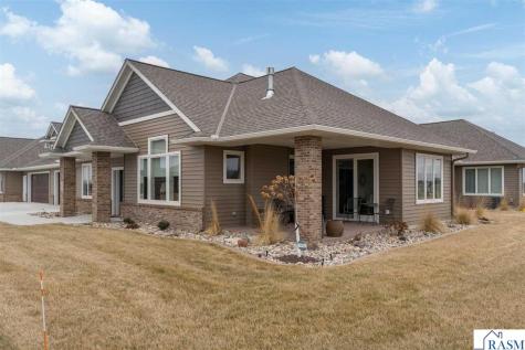 1048 Saba Boulevard Mankato MN 56001