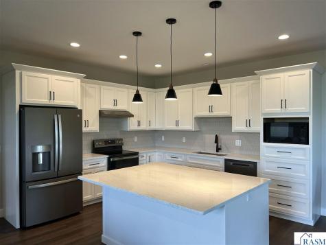1048 Saba Boulevard Mankato MN 56001