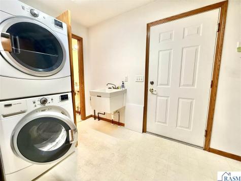 103 Raven Court Mankato MN 56001
