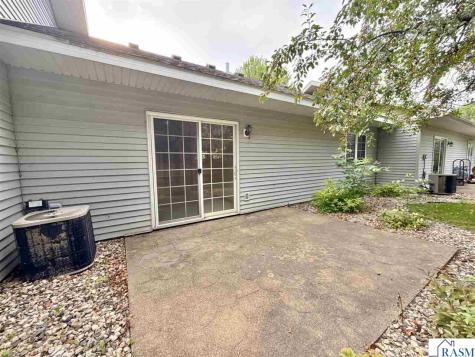 103 Raven Court Mankato MN 56001