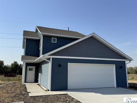 1905 Bluestem Drive Mankato MN 56001