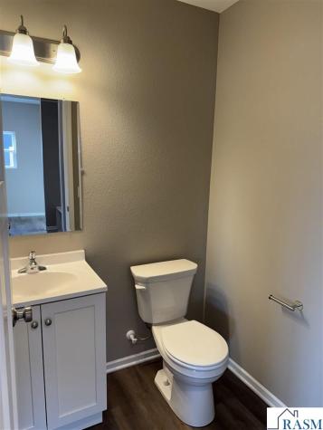 1905 Bluestem Drive Mankato MN 56001