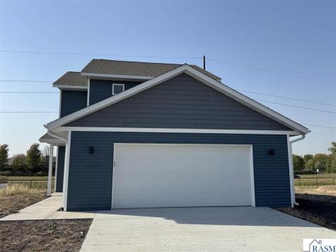 1905 Bluestem Drive Mankato MN 56001