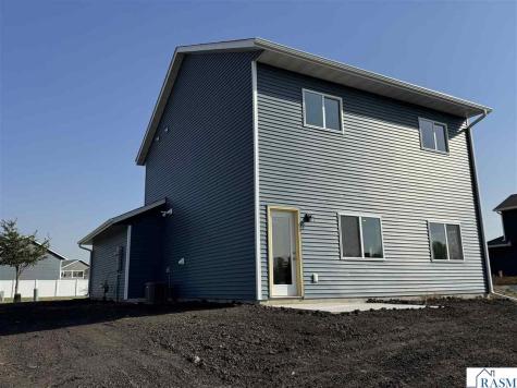 1905 Bluestem Drive Mankato MN 56001