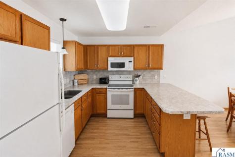 128 Gull Path Mankato MN 56001