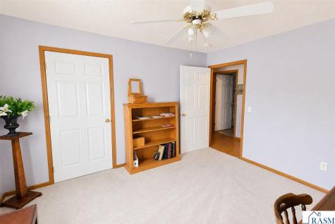 128 Gull Path Mankato MN 56001