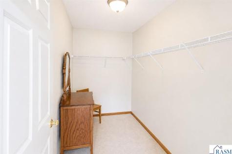 128 Gull Path Mankato MN 56001