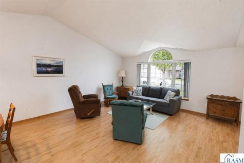 128 Gull Path Mankato MN 56001