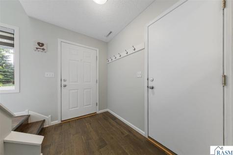 136 Tanager Path Mankato MN 56001
