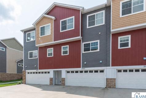 3025 Bluestem Trail Mankato MN 56001