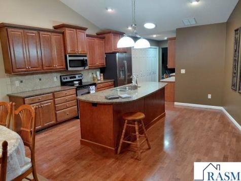 217 Crystal Circle Mankato MN 56001
