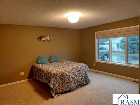 217 Crystal Circle Mankato MN 56001