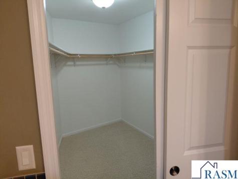 217 Crystal Circle Mankato MN 56001