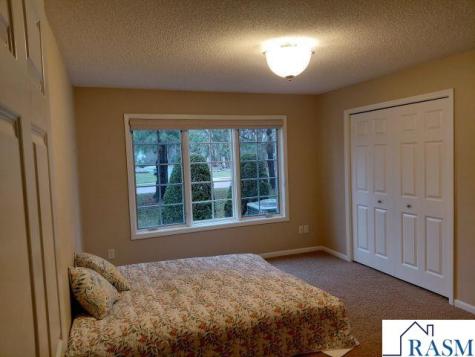 217 Crystal Circle Mankato MN 56001