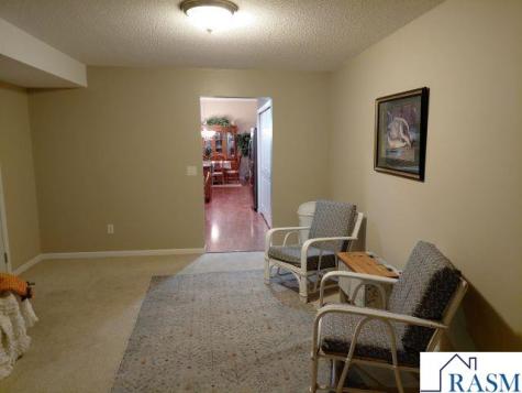 217 Crystal Circle Mankato MN 56001