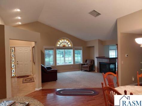 217 Crystal Circle Mankato MN 56001